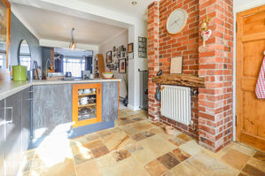 Photo 30- click for photo gallery